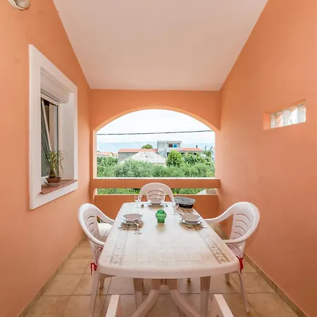 Apartman Nikaia Vir