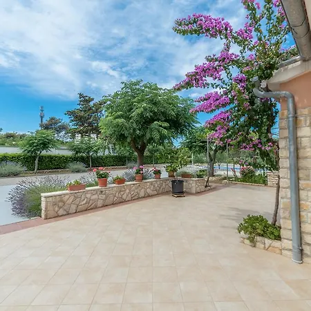 Apartman Nikaia *