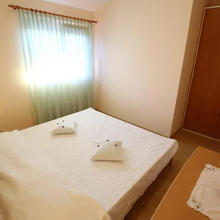 Nikaia Apartment