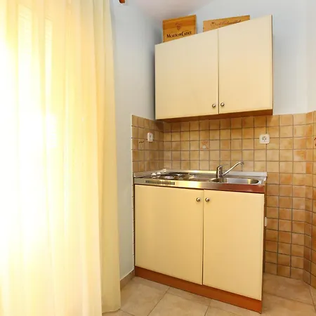 Nikaia Apartment *