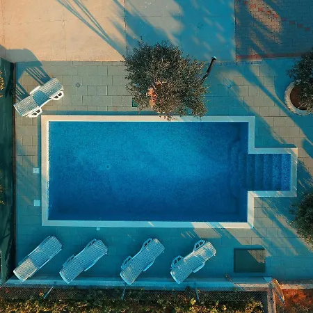 Nikaia Apartment Vir